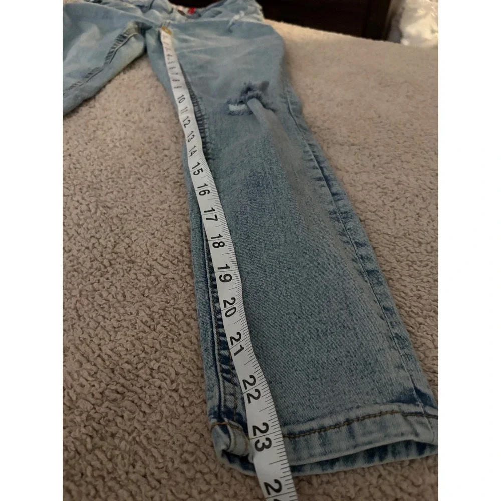 Unbranded light wash